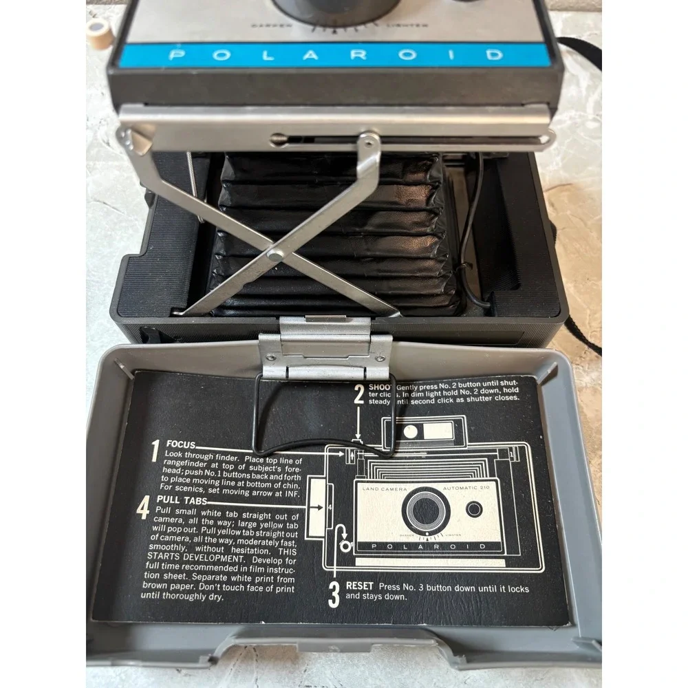 Vintage Polaroid‎ Land Camera Automatic 210 Instant Film Camera with Flash Unit